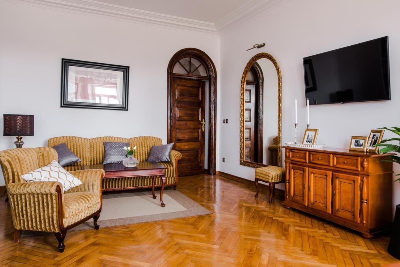 Halby Luxury Rooms Chmielna 73B วอร์ซอ ภายนอก รูปภาพ