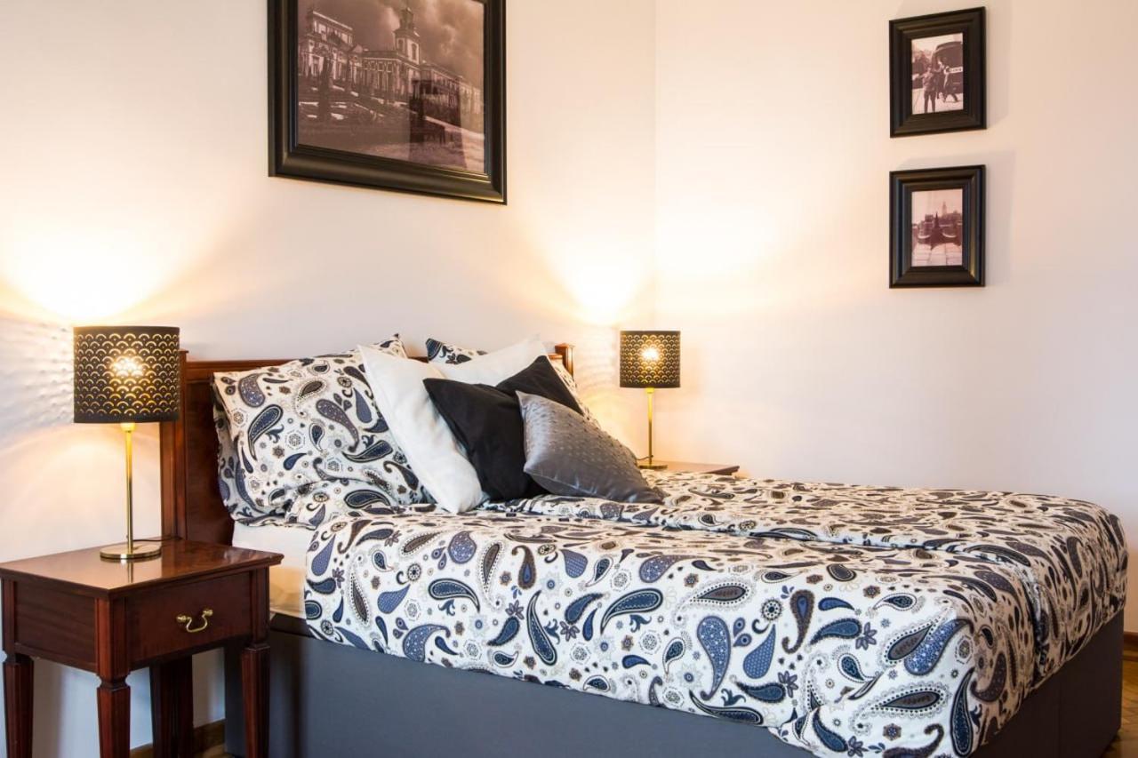 Halby Luxury Rooms Chmielna 73B วอร์ซอ ภายนอก รูปภาพ