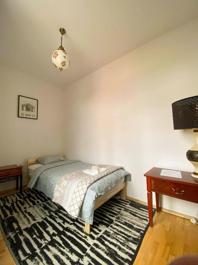 Halby Luxury Rooms Chmielna 73B วอร์ซอ ภายนอก รูปภาพ